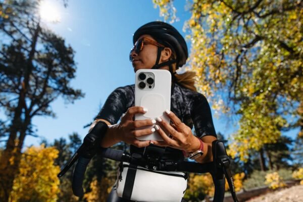 UAG Lucent 2.0 For MagSafe iPhone 14 Plus Case